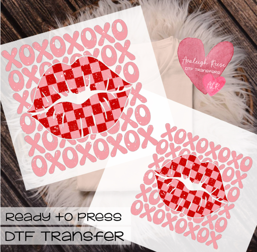 XOXO Checkered Lips-Distressed DTF Transfer