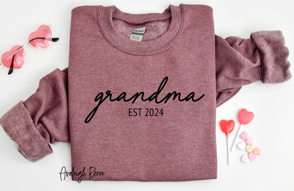 Personalized Grandma Est Sweatshirt, Mothers Day Gift, Gift for Grandmother, Nana Sweatshirt, New Grandma Sweatshirt & T-Shirts