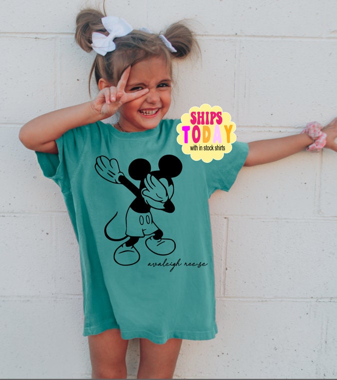 Comfort Colors Mickey Dabbibg Youth shirt - Disney Mouse shirt - Mickey Youth shirt